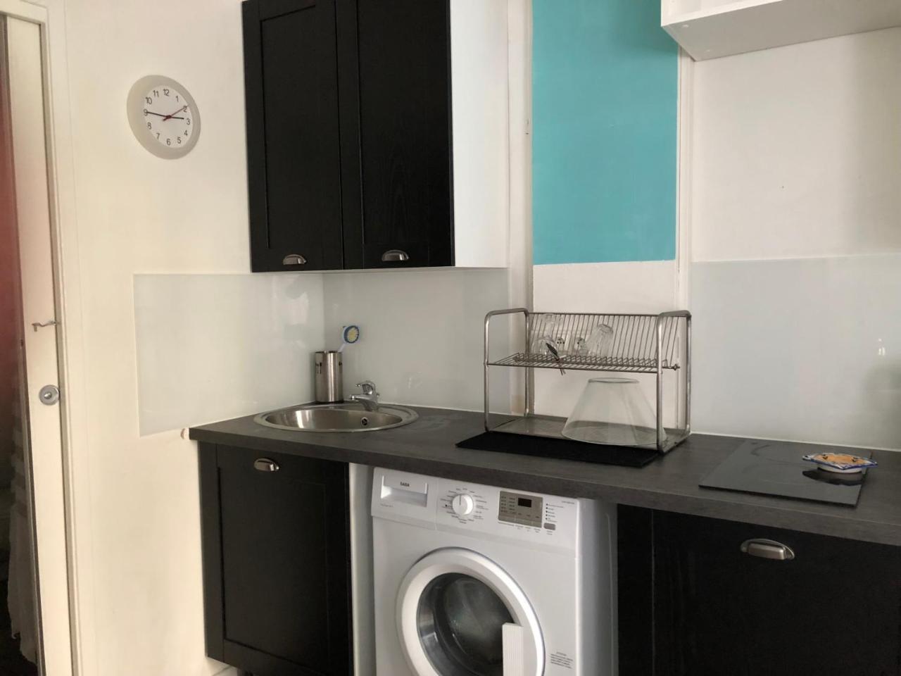 Mimosa, Tram 2, Parking Apartment